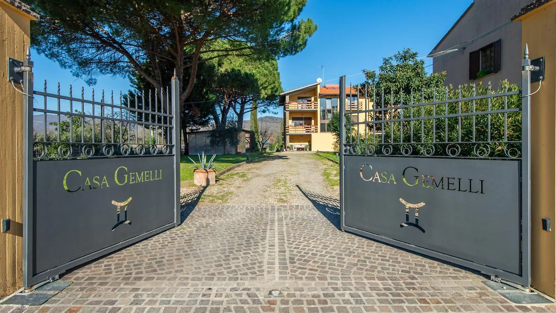 Villa Casa Gemelli Capolona Daire
